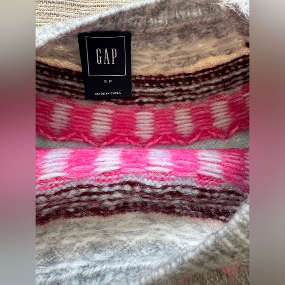 Sweater brand new - Picture 6 of 9